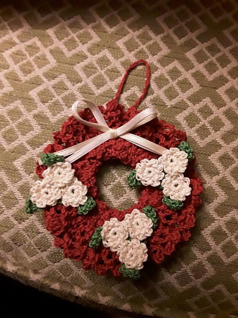Ruffled Wreath