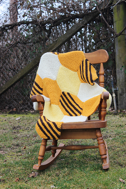 Beehaus (No-Sew Blanket)