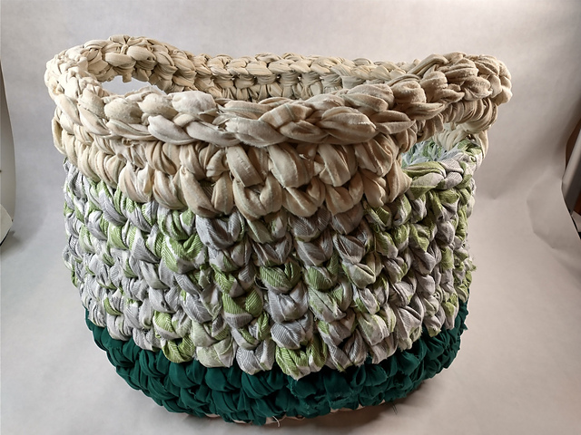 Crochet a Basket from Sheets