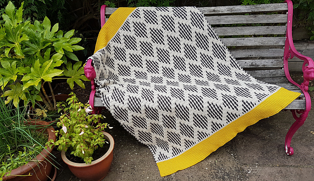 Dark Wave Throw