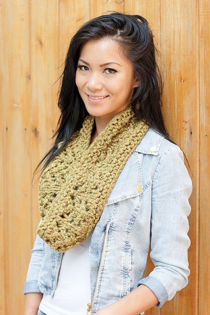 Twiggy Lattice Cowl