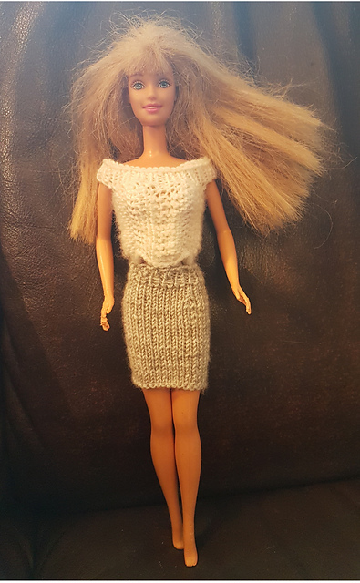 #0234 Light gray top and dark gray skirt