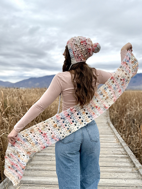 The Boxy Blooms Bonnet Set