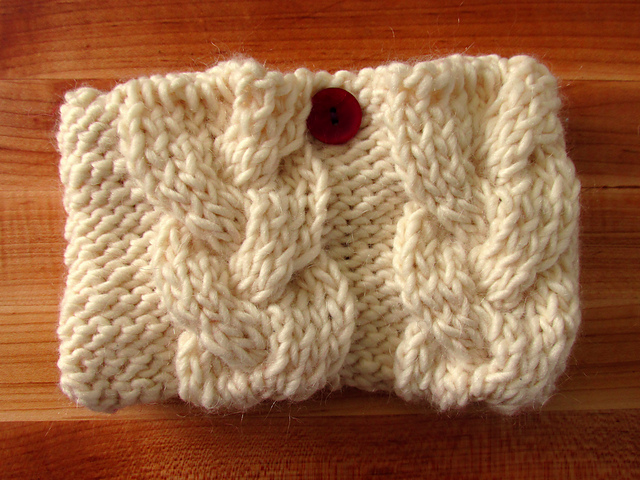 Cabled Clutch