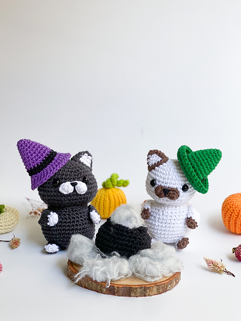 Khally and Kit the Halloween Kitten