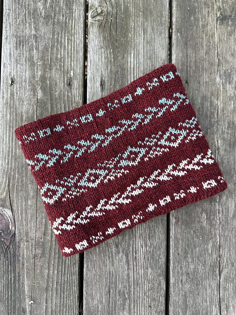 Odds and Ends Cowl