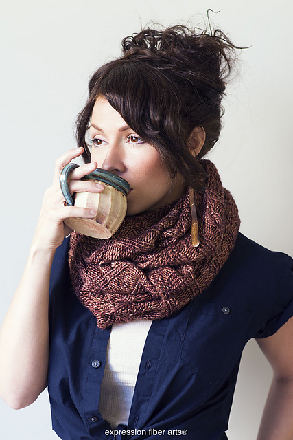 Cabled Coffee Lovers Cowl