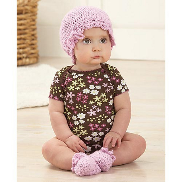 Tiny Tot Hat & Booties