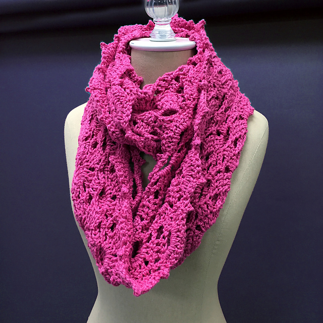 Phoebe Cowl