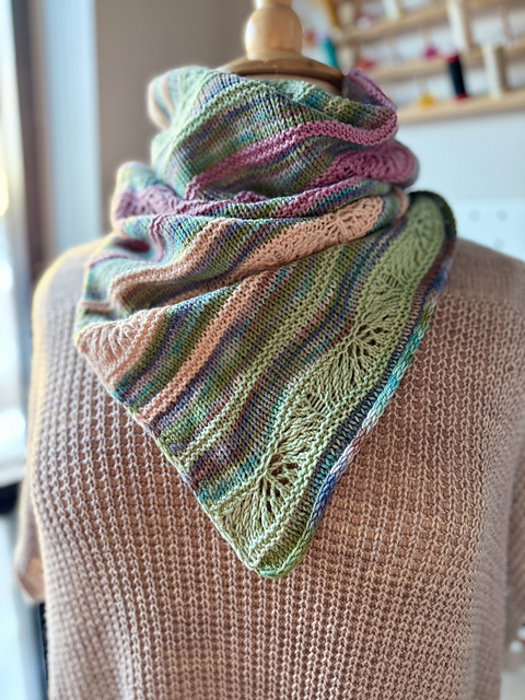 Desert Frost Cowl