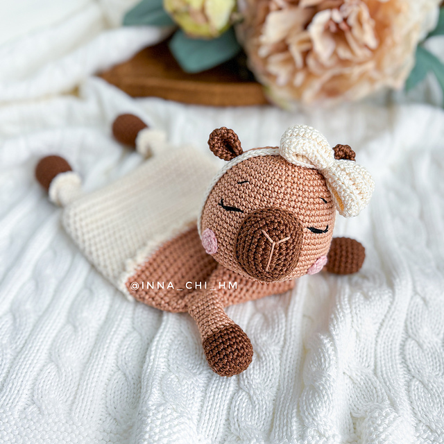 Capybara Lovey