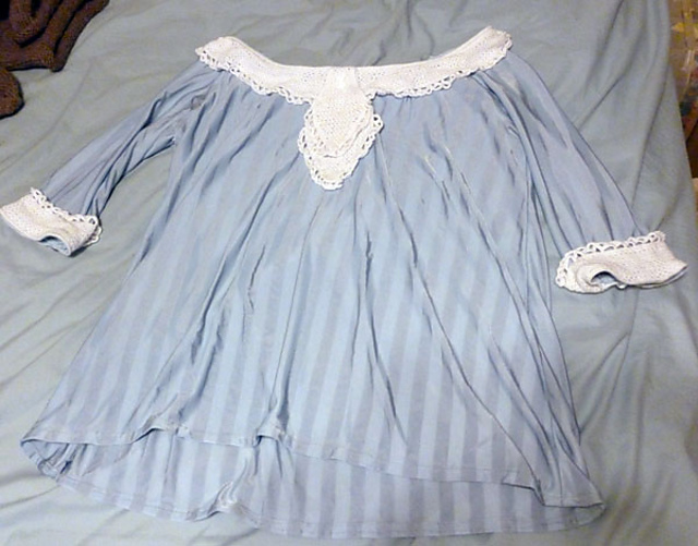 A Collar and Cuff Set (Collar)