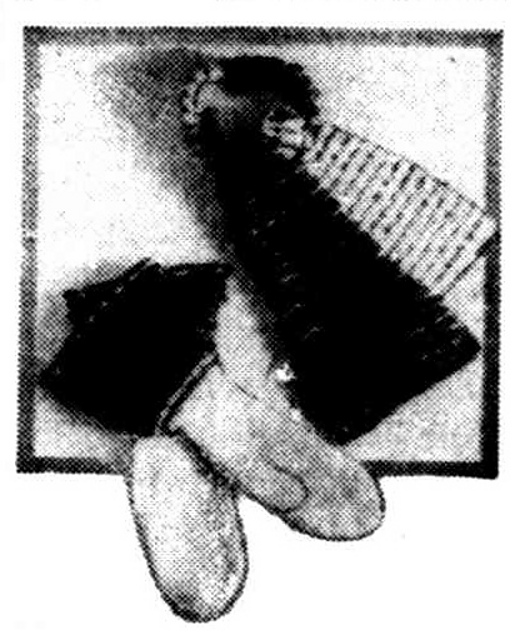 Scarf and Ski Gloves Set: Scarf