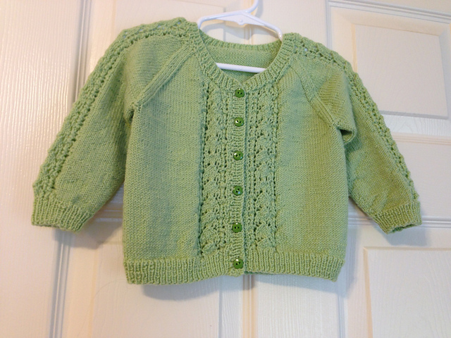 1. Round Neck Raglan Cardigan with Lace Panels