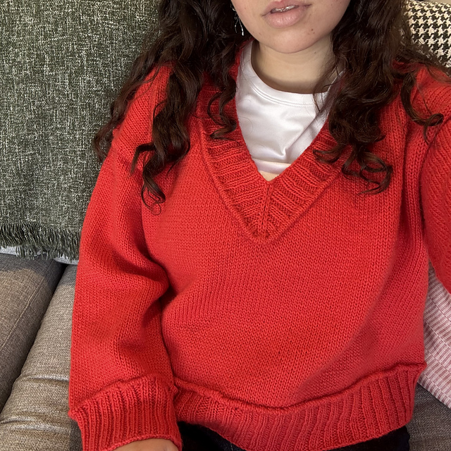 Borderline V neck sweater