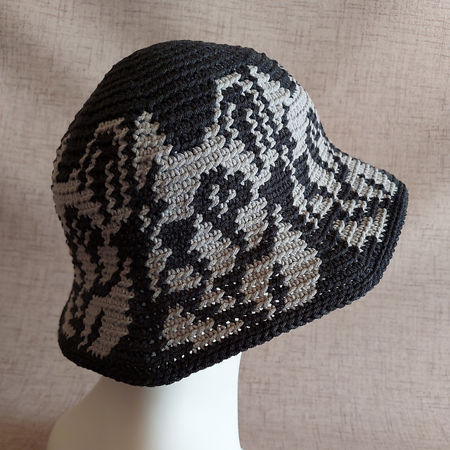 Ravelry Tapestry Crochet Dog Hat pattern by Fast Life Design