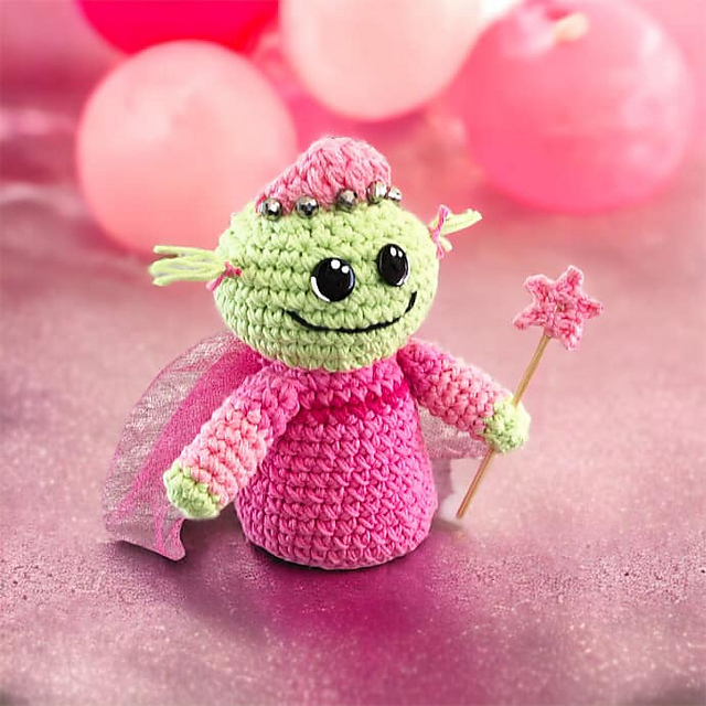 Ravelry: Nanalan' Mona pattern by Trish Hoskin