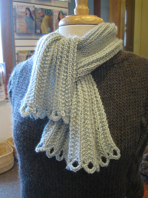 Scalloped Spring Scarf