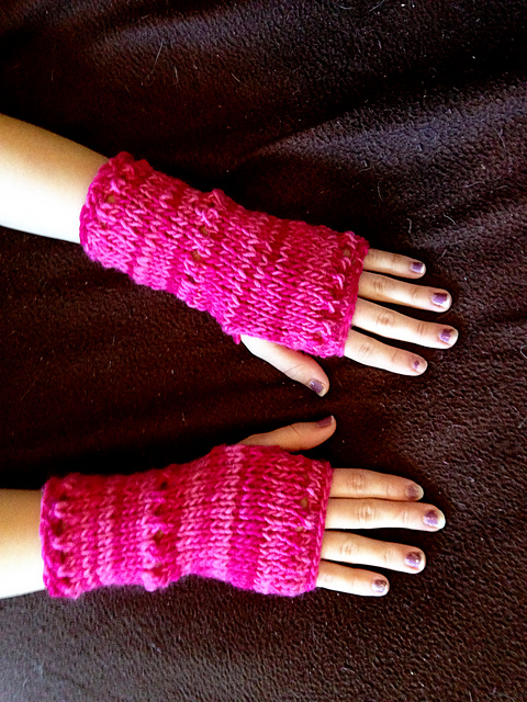 Fingerless Eyelet Gloves