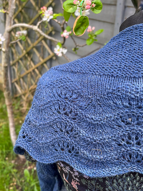 Elowen Shawl