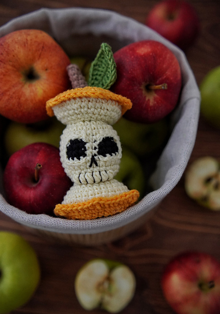 Deadly Apple Core