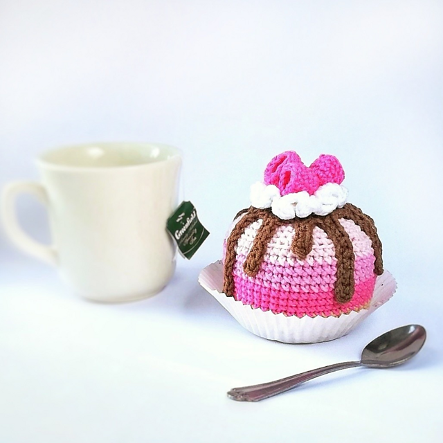 Raspberry cake