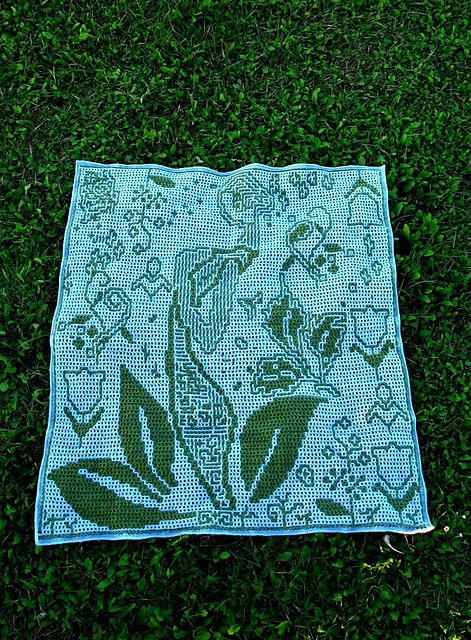 The Blossom Me blanket
