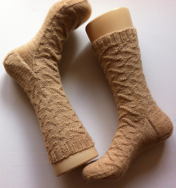 Tire tracks socks