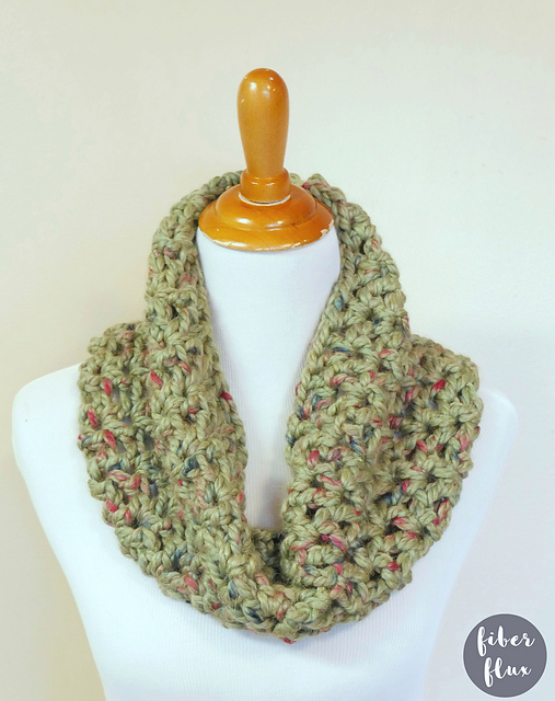 Last Minute Holiday Cowl