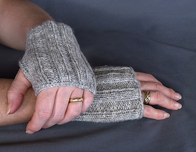 Shepherdess Wristlet
