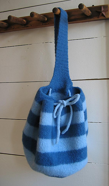 Wedge Bottom Bag