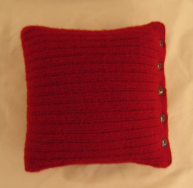 Ravelry Ribbed Pillow Cover pattern by Amy Loberg (FiberWild!)