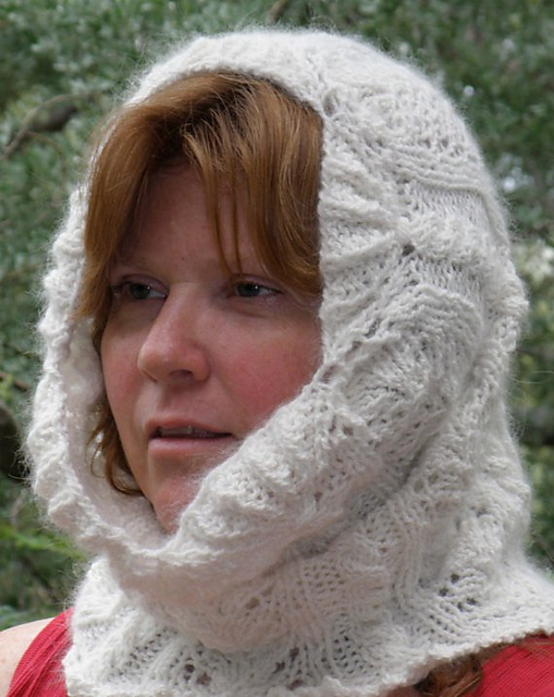 Brunhilda's Lace Cowl Version 1