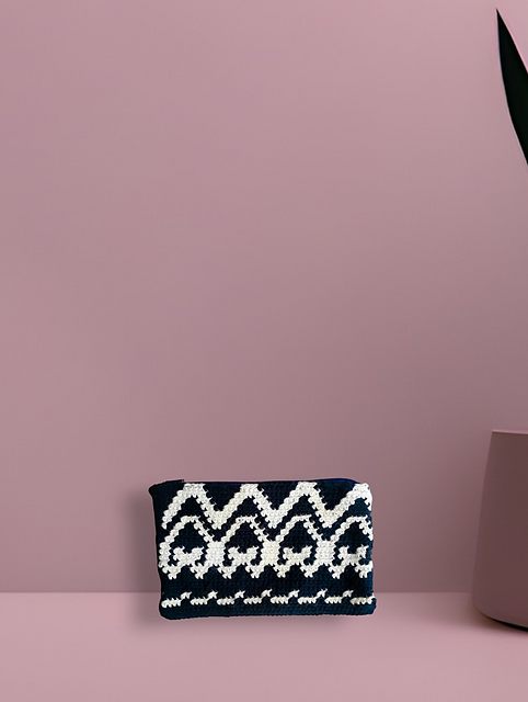 Snow blue pouch