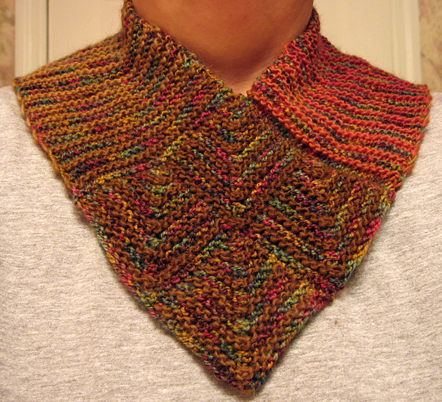 Mitered Mini Neckwarmer