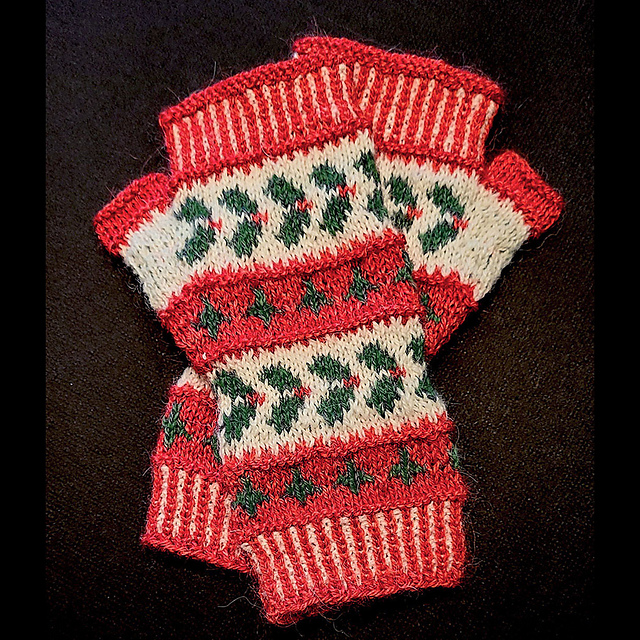 Christmas Fingerless Mitts