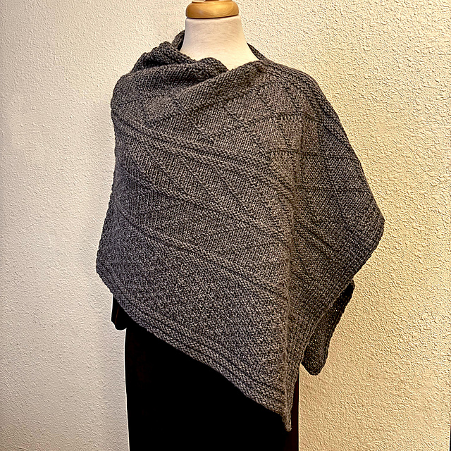 North Isle Gansey Poncho II