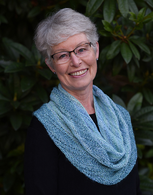 Versatile Spiral Cowl