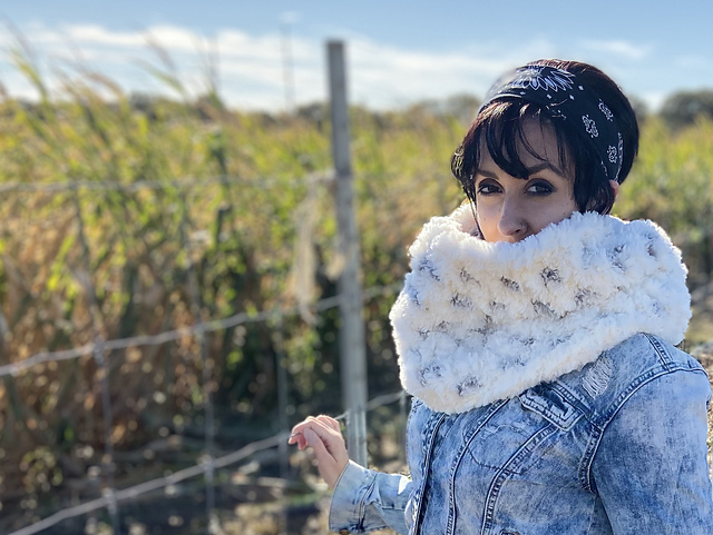Snowy Owl Cowl