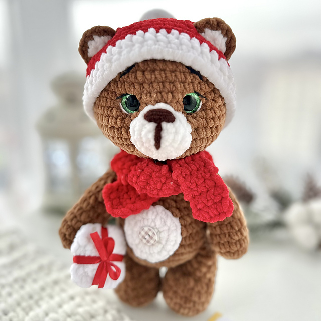 Christmas bear in hat