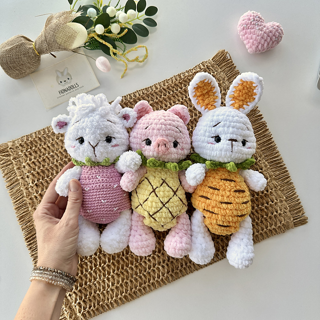 Easter bunny pig sheep