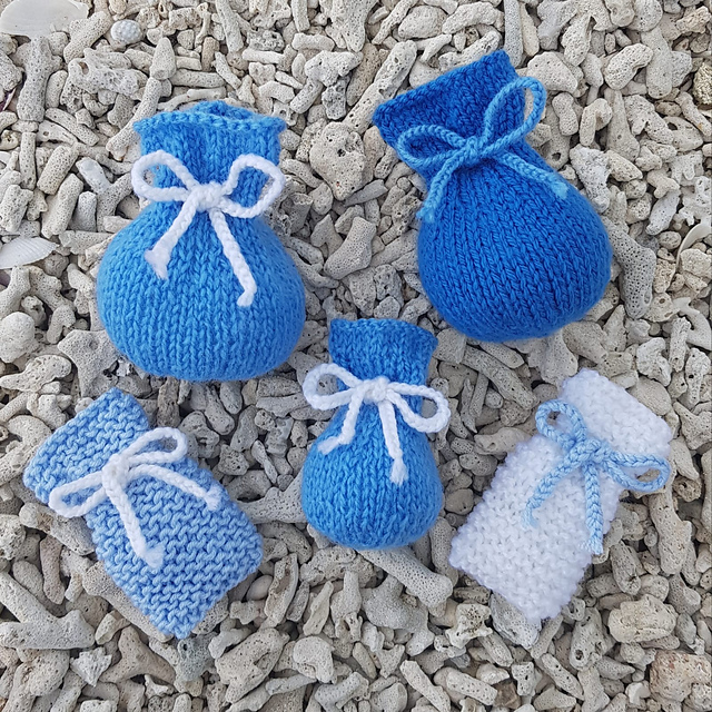 Little Knitted Pouches