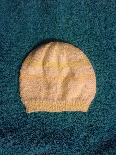 Easy Hat (knitted in the round)