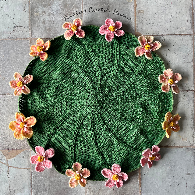 The Dahlia Doily Bouquet