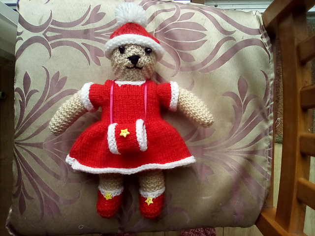 Holly Christmas Bear