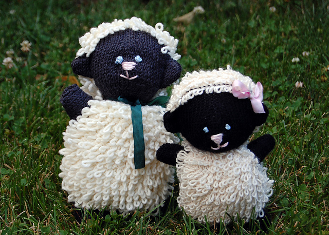 Menagerie Knits: Sheep
