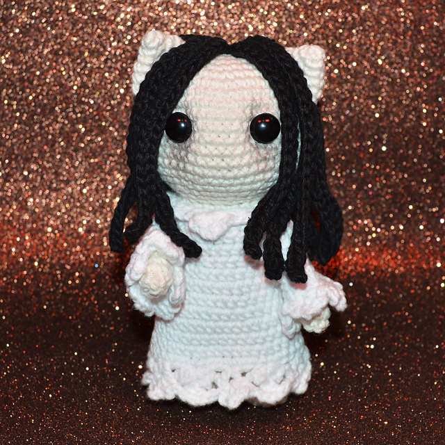 Eleanora the Ghostly Kitty