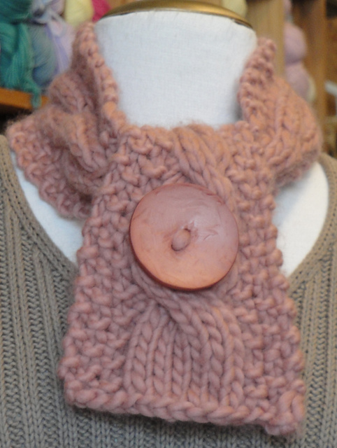 Como Seed and Cable Scarf