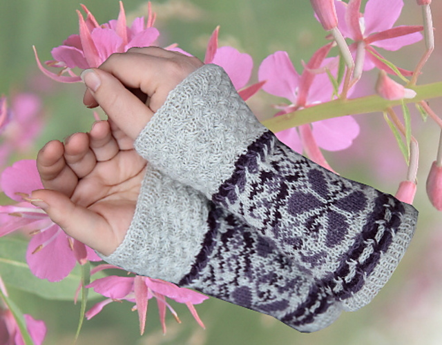 Chamerion wrist warmers