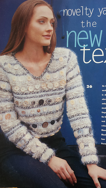 #26 V-neck pullover